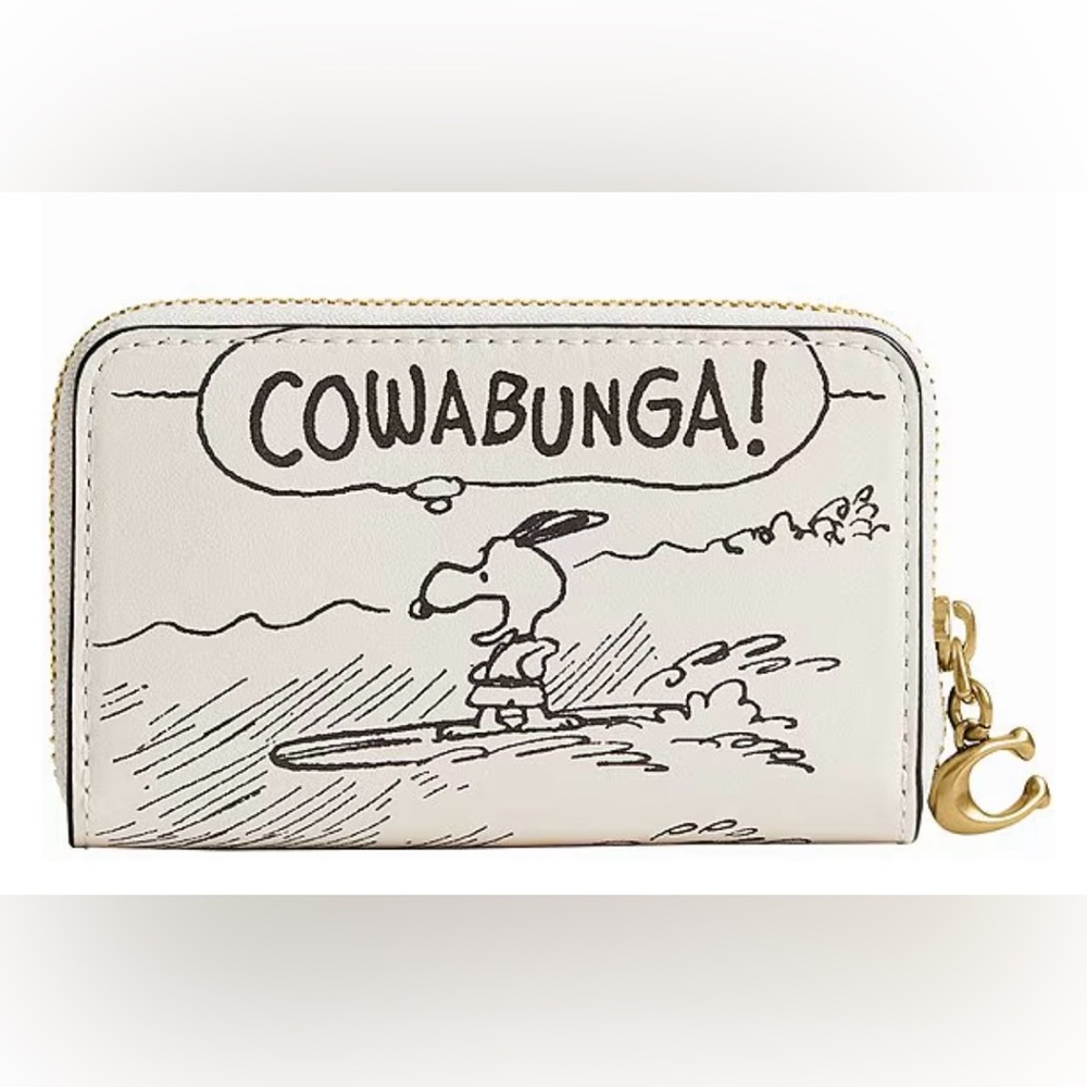 Coach White & Black W  Gold Hardware Peanuts SNOOPY Cartoon Wallet NWT
